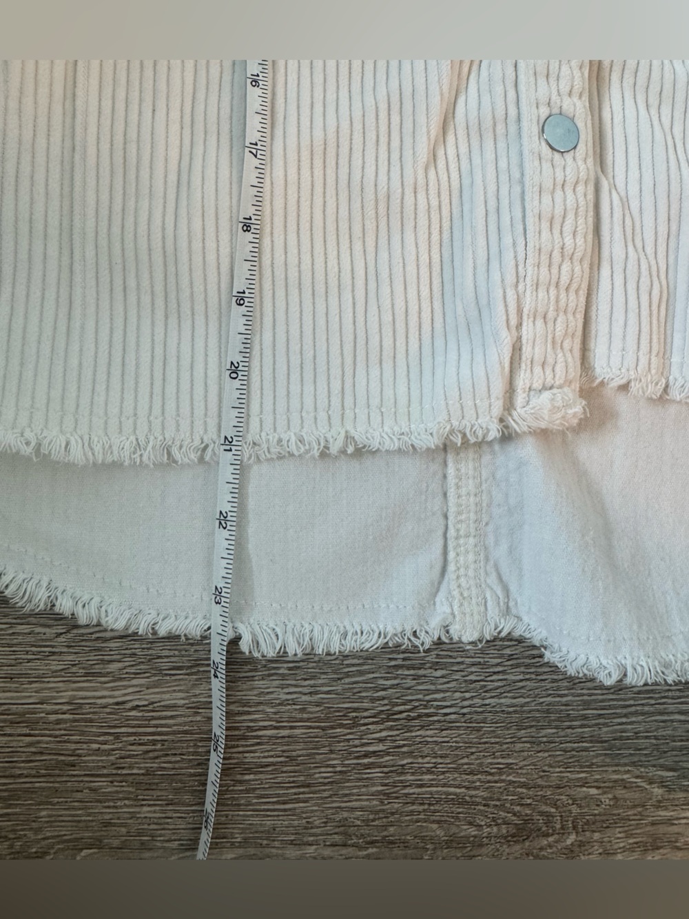 Zara White Corduroy Overshirt Jacket Shacket Raw Hem Oversized Size M - Picture 7 of 7